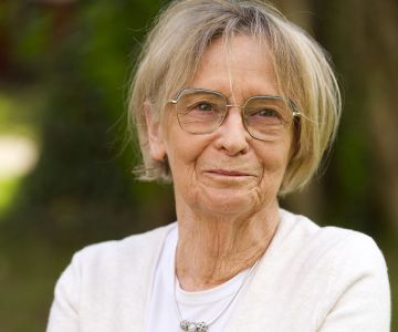 Vécsy Vera állami kitüntetésben részesült 1. kép